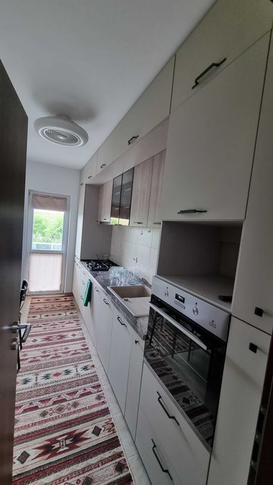 Inchiriez apartament 2 camere, decomandat, Grand Kristal Residence