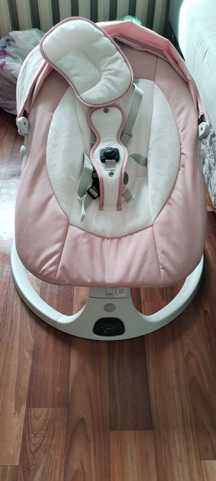 Продам шезлонг для младенцев