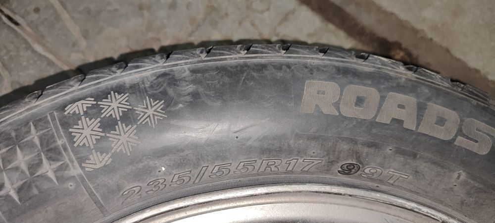 Зимние шины Nexen  б/у r17