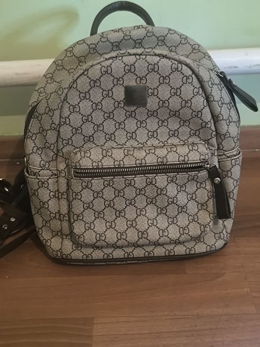 Школьный рюкзак для девочек