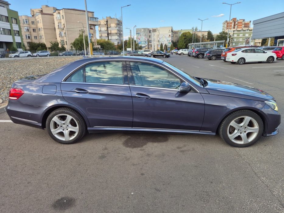 Mercedes E300 Bluetec Hybrid  207CP Cutie automată 7G-Tronic  Inmatriculata RO in 2025