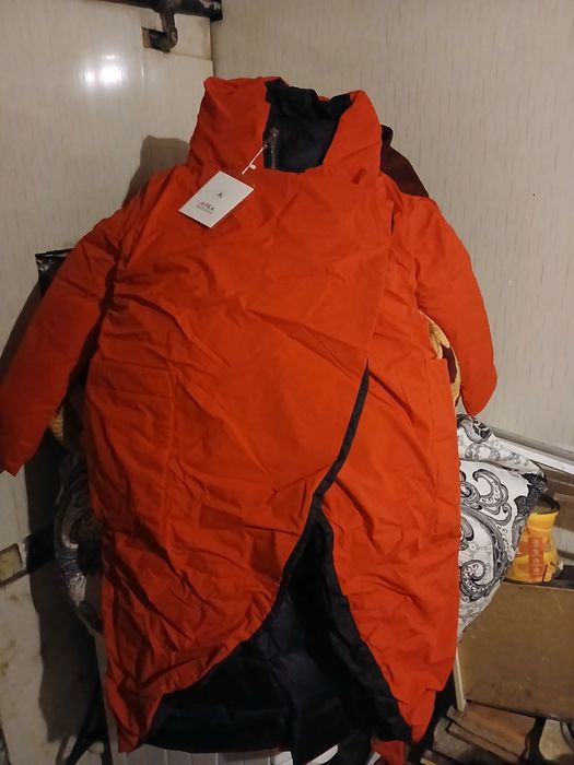 Продам женские куртки двусторонние новые