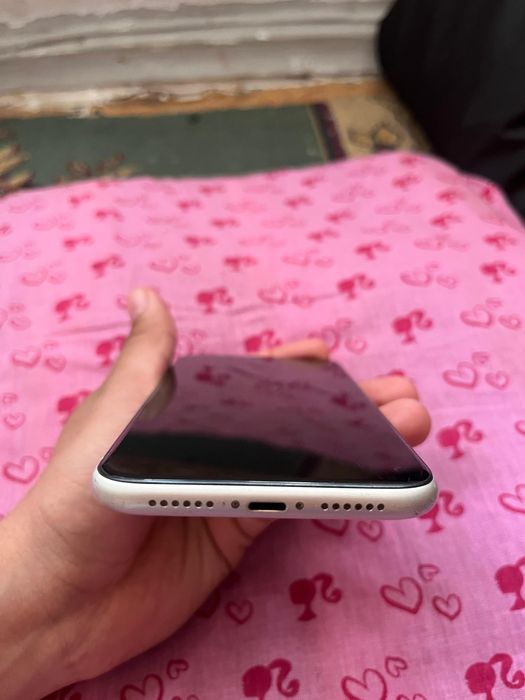 iphone 11 64гб обмен интересует