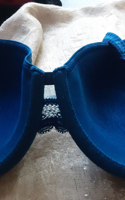 CALVIN KLEIN оригинален сутиен 70DD