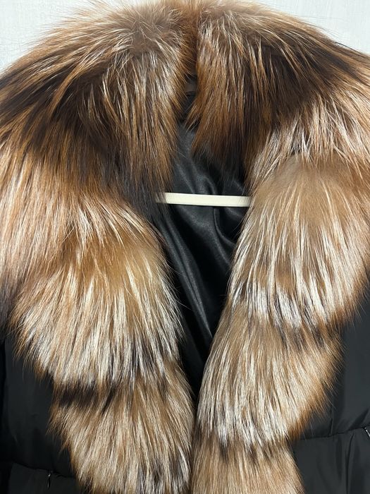 Яке с богата яка естествен косъм