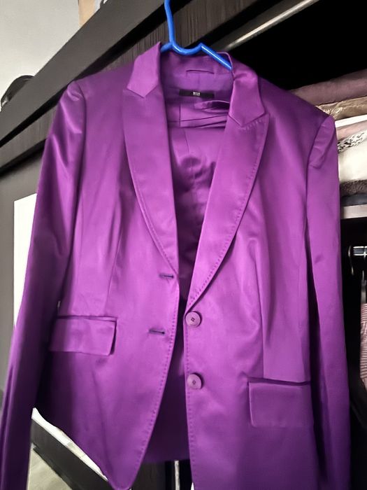 Costum Hugo Boss nepurtat
