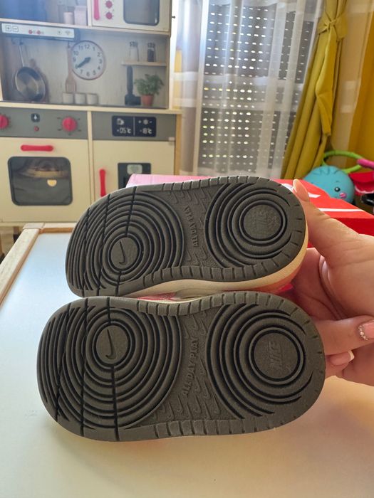 Обувки за момиче