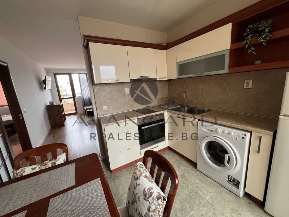 Продава се Тристаен апартамент в Пловдив, Център - 100 кв.м за 2729 €/кв.м - Снимка #4