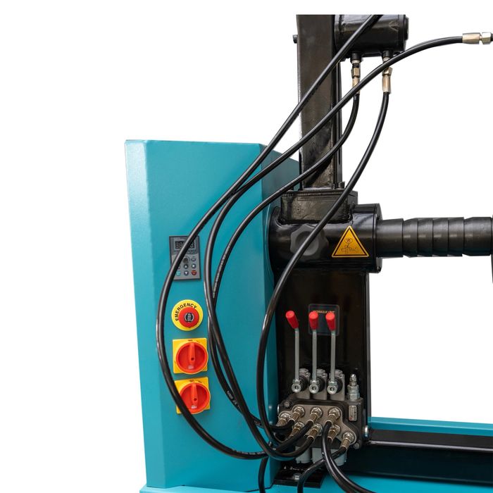 Станок для правки литых дисков