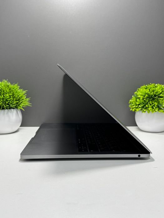 MacBook pro 13 m1 256/8