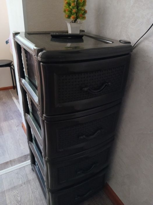 Продаю комод этажерка