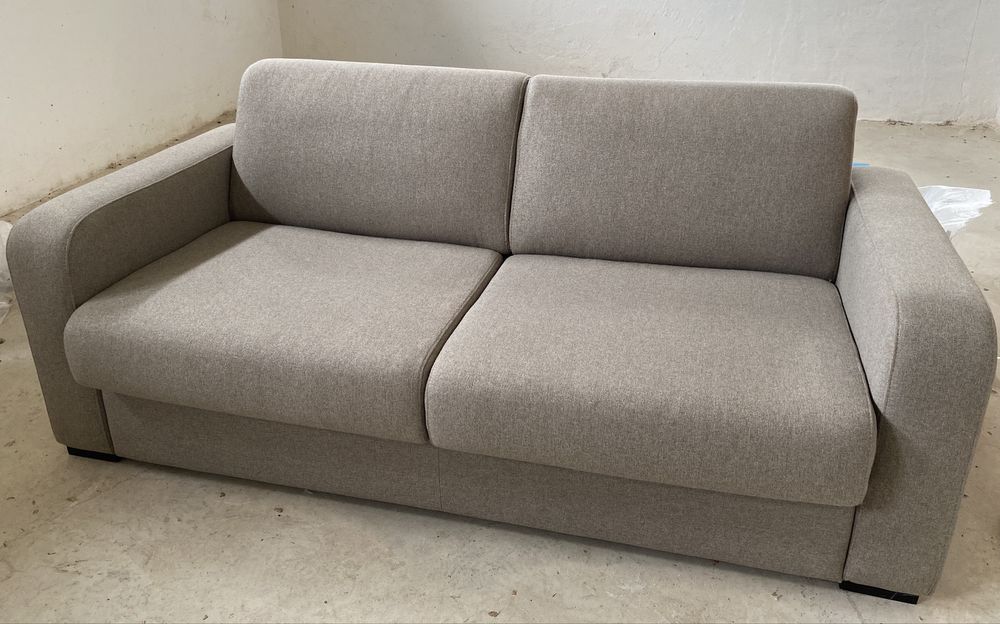 Canapea extensibila NOUĂ