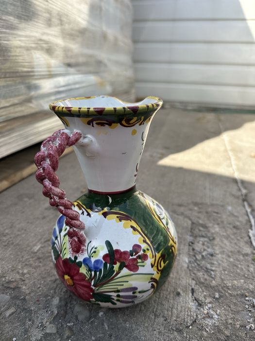 Carafă ceramică pictată manual – decor rustic / vintage