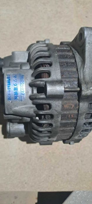Продам Генератор Mazda