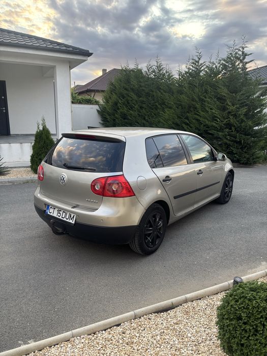 Golf 5 1.6 FSI manual