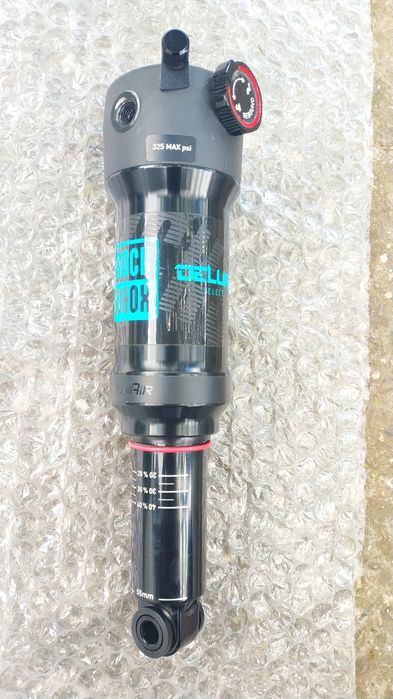 RockShox Deluxe 185x55 Trunnion
Deluxe Select DebonAir 185x55 Trunnion