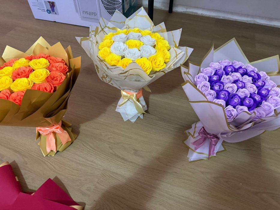 Buchete flori de săpun personalizabile