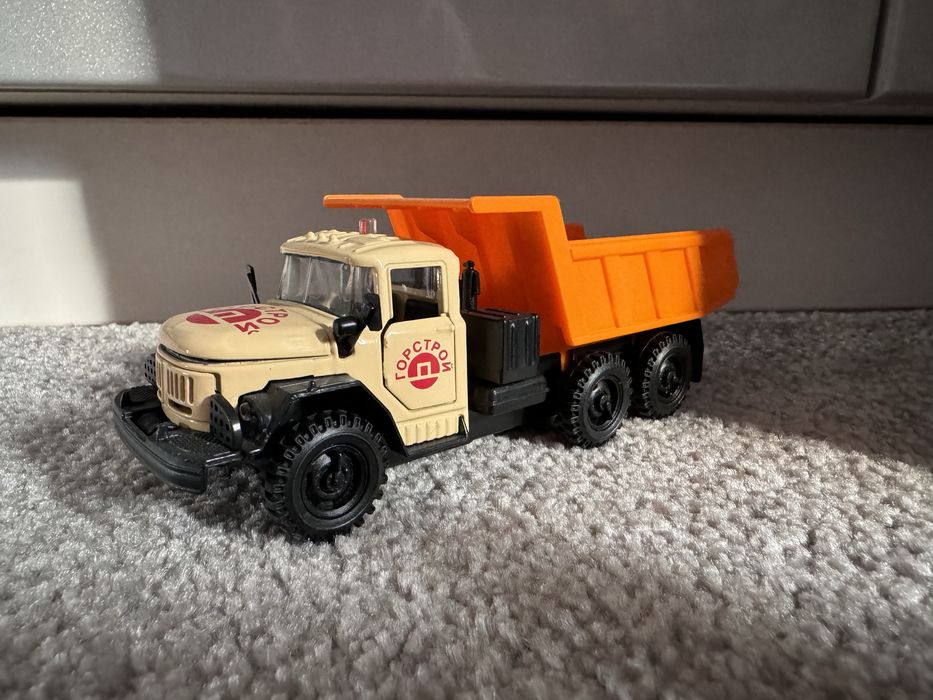 Продам машинки