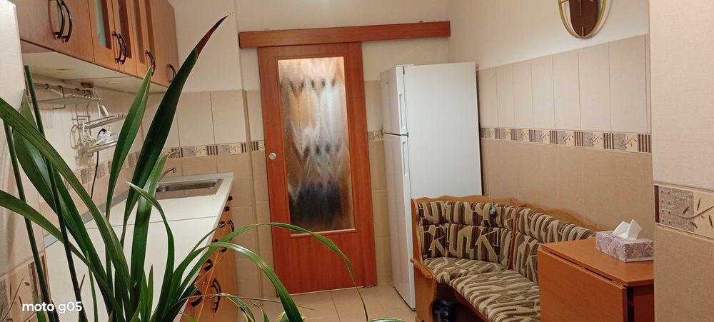 Ap B-dul Bucuresti 3 camere , 2 bai, centrala proprie