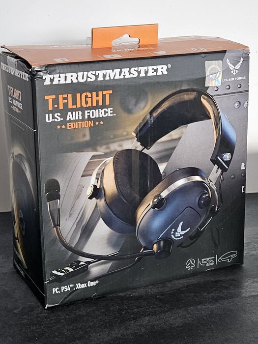 Simulator aviatie Honeycomb Alpha + Bravo, Thrustmaster rudder