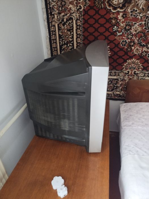 Продам телевизор LG