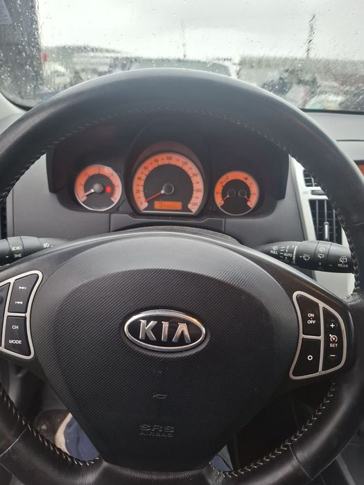 KIA Ceed 1.6 CRDi 2009 г. 90 к.с