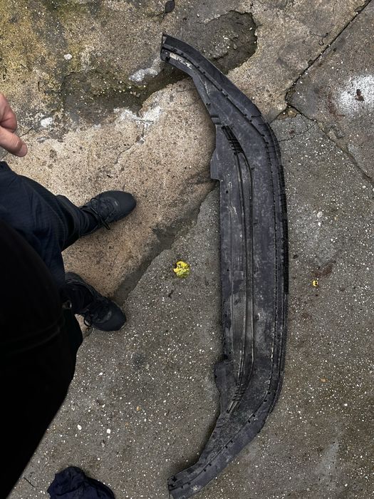 Spoiler inferior bară față vw golf 7.cod:5g0805915.j.