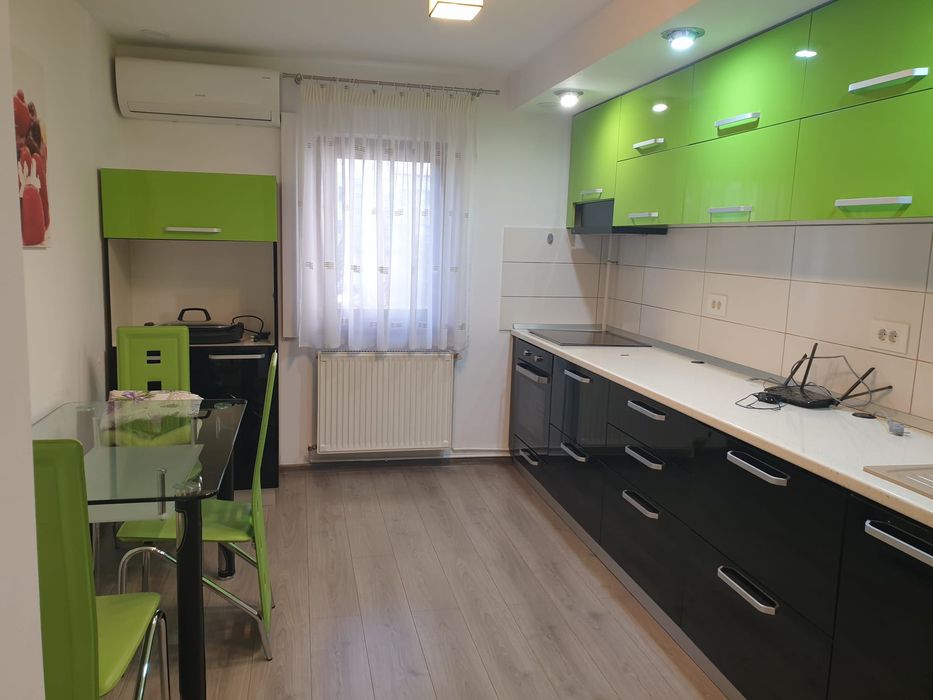 Apartament 3 camere zona Nord etaj 1