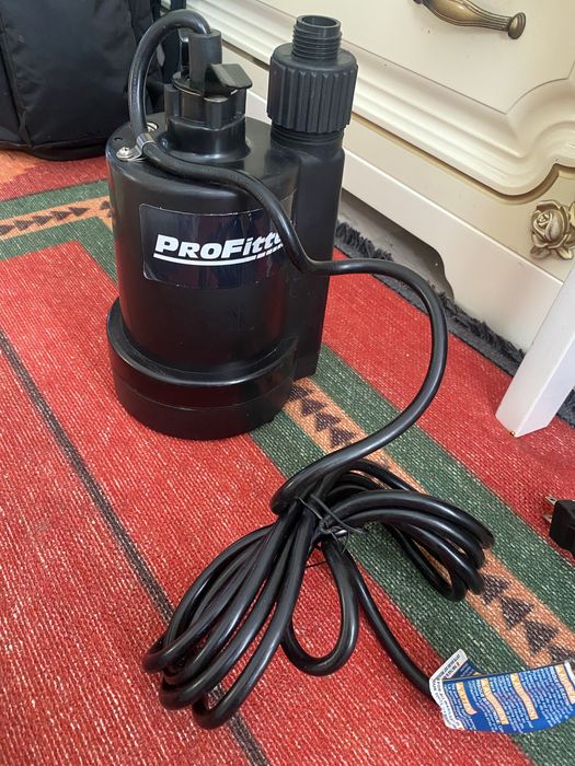 Погружный насос новый