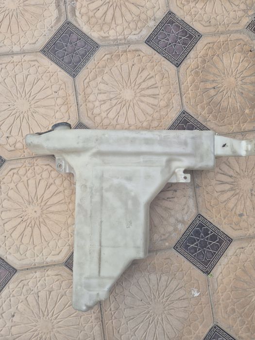 Бачок стеклоомывателя от исузу