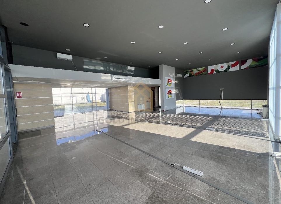 Spațiu comercial 190mp, zona Aeroport - Baia Mare