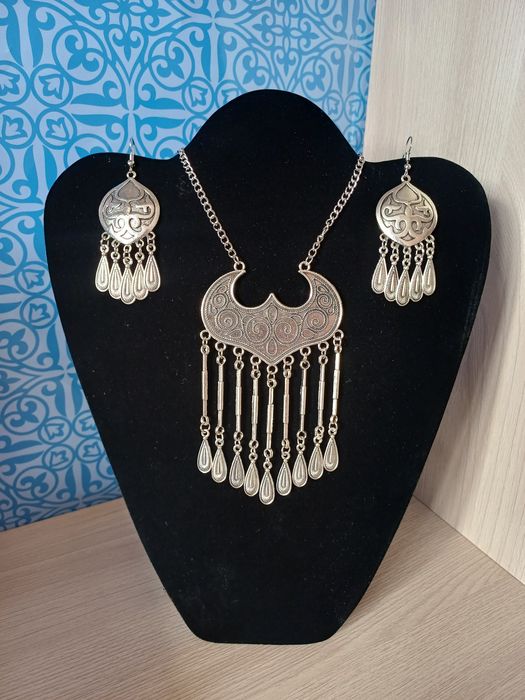 Булавки ручной работы