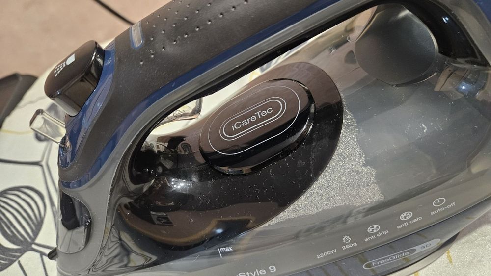 Паровой утюг Braun SI9682DB | Быстрый нагрев и мощный пар