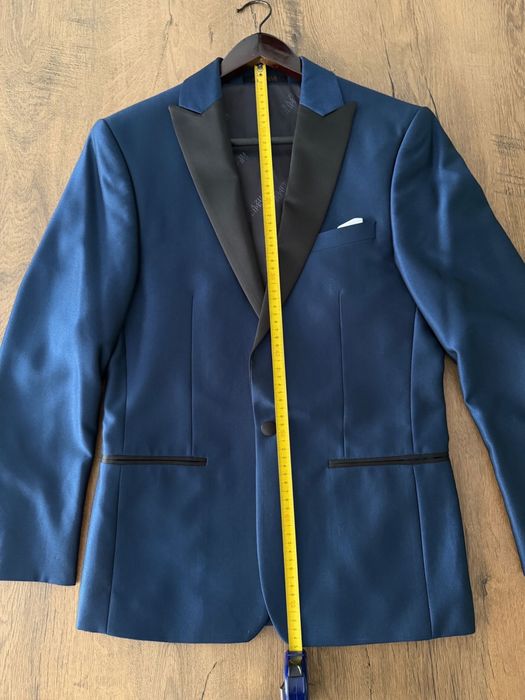 Vand costum Castellini marime 46