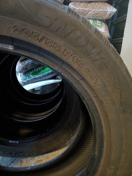 Гуми 205/55/16....