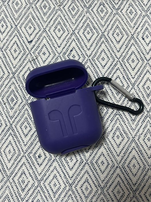 Продам наушники AirPods