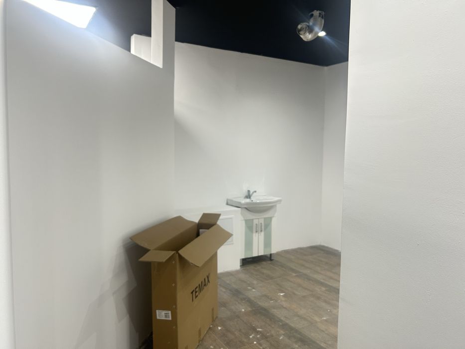 Дава се под наем Магазин в Силистра, Изток - 100 кв.м за 969 € - Снимка #1