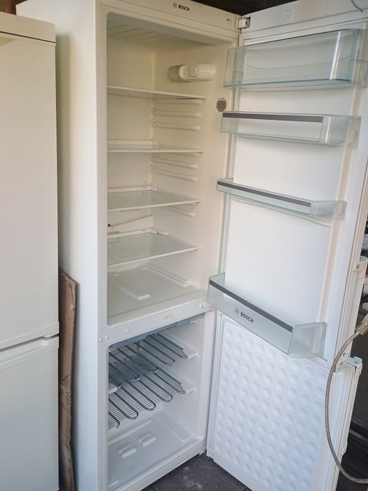 Frigider tip combină frigorifică înaltă Zanussi Whirpool