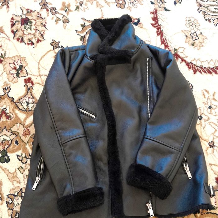 Кожаная куртка для девушек