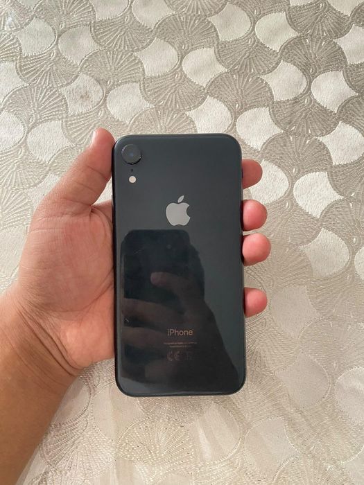 iPhone Xr xolati mo'shni emkost 83% 64 talik narxi keliwiladi