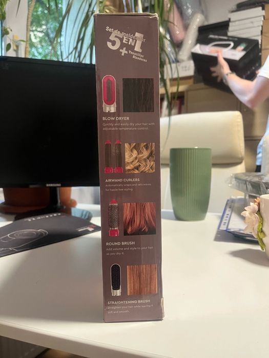 Uscător de Păr 5 în 1, cu perii multifunctionale interschimbabile, 3 t