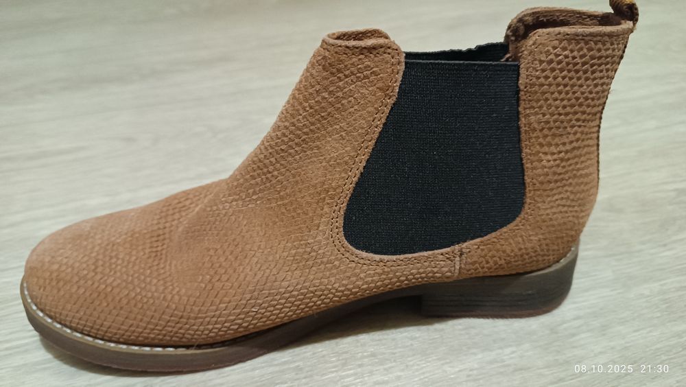 Продам полуботинки весна - осень.