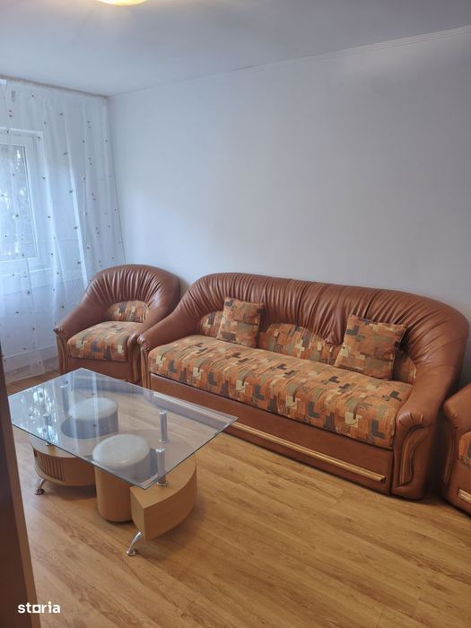 Apartament 3camere de închiriat