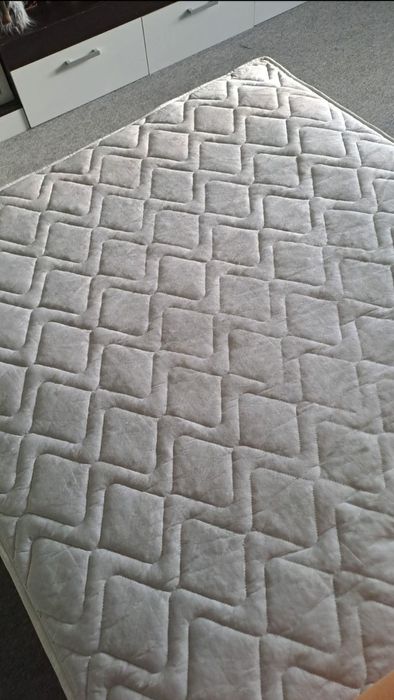 Като нов! Пружинен матрак 120/200