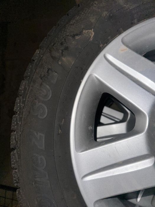 Продам комплект дисков с резиной