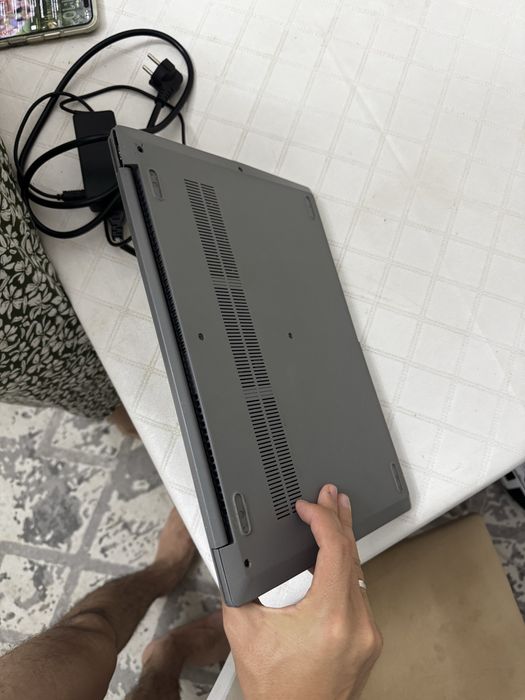 Продам 2 ноутбука lenovo