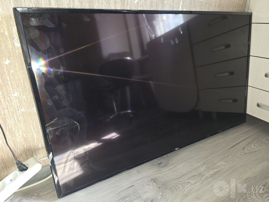 Телевизор LG (49)