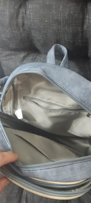 Дамска кожена раница