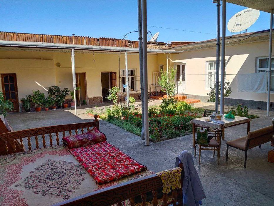 Uchastka sotiladi. Birlikda