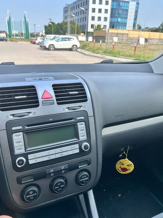 Volkswagen golf 5 БЕНЗИН/ГАЗ